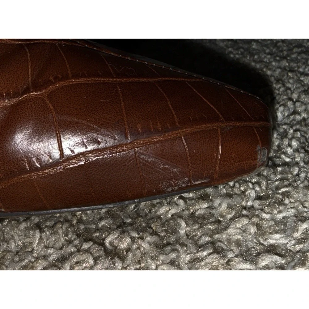 BCBGeneration Size 7.5 Brown Croc Crocodile Embossed Ankle Booties Zipper Close